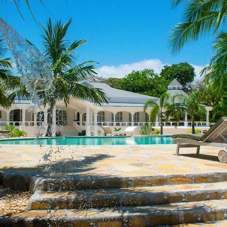 Zumzum Beach House Bed and Breakfast Kinondo Exterior foto