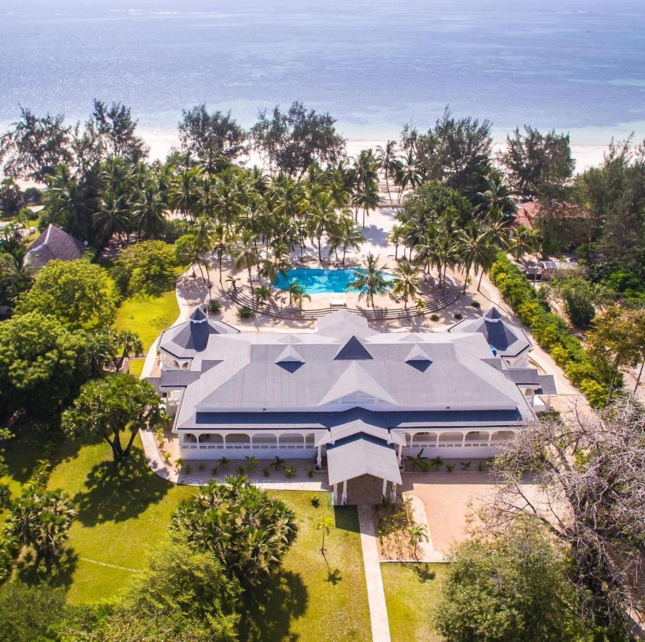 Zumzum Beach House Bed and Breakfast Kinondo Exterior foto