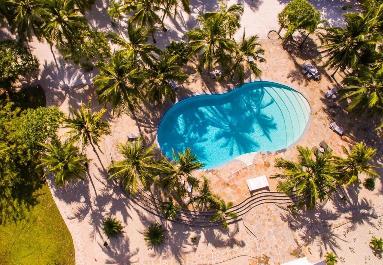 Zumzum Beach House Bed and Breakfast Kinondo Exterior foto