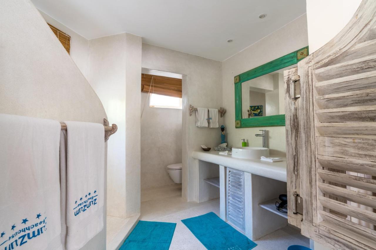 Zumzum Beach House Bed and Breakfast Kinondo Exterior foto